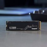 ⁦Kingston KC3000 PCIe 4.0 NVMe M.2 1024GB SSD⁩ - الصورة ⁦3⁩